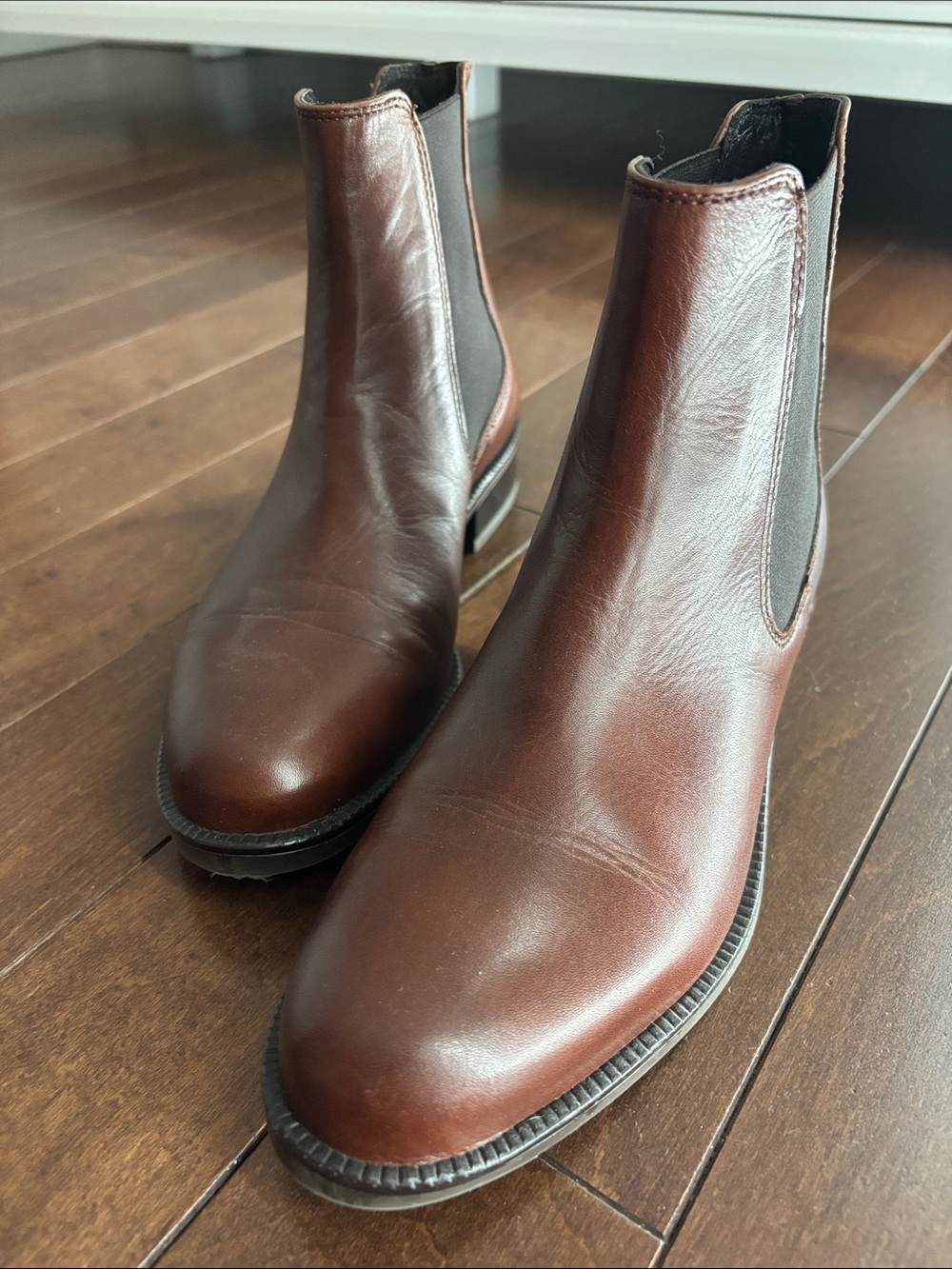 Browns Chelsea boots